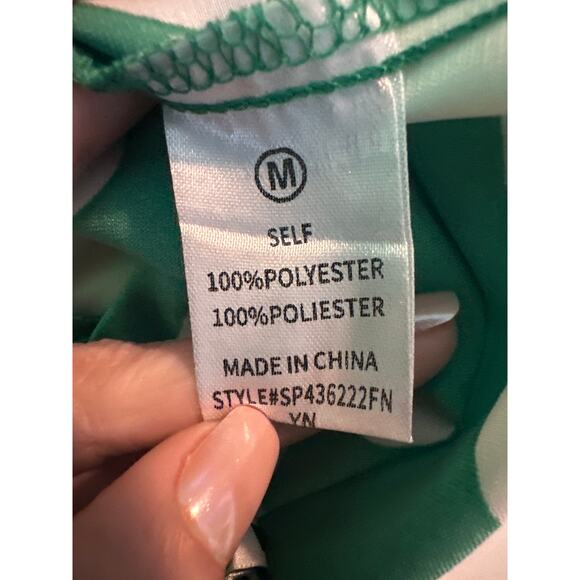 Fashion Nova green white print shorts size Medium - Picture 4 of 9